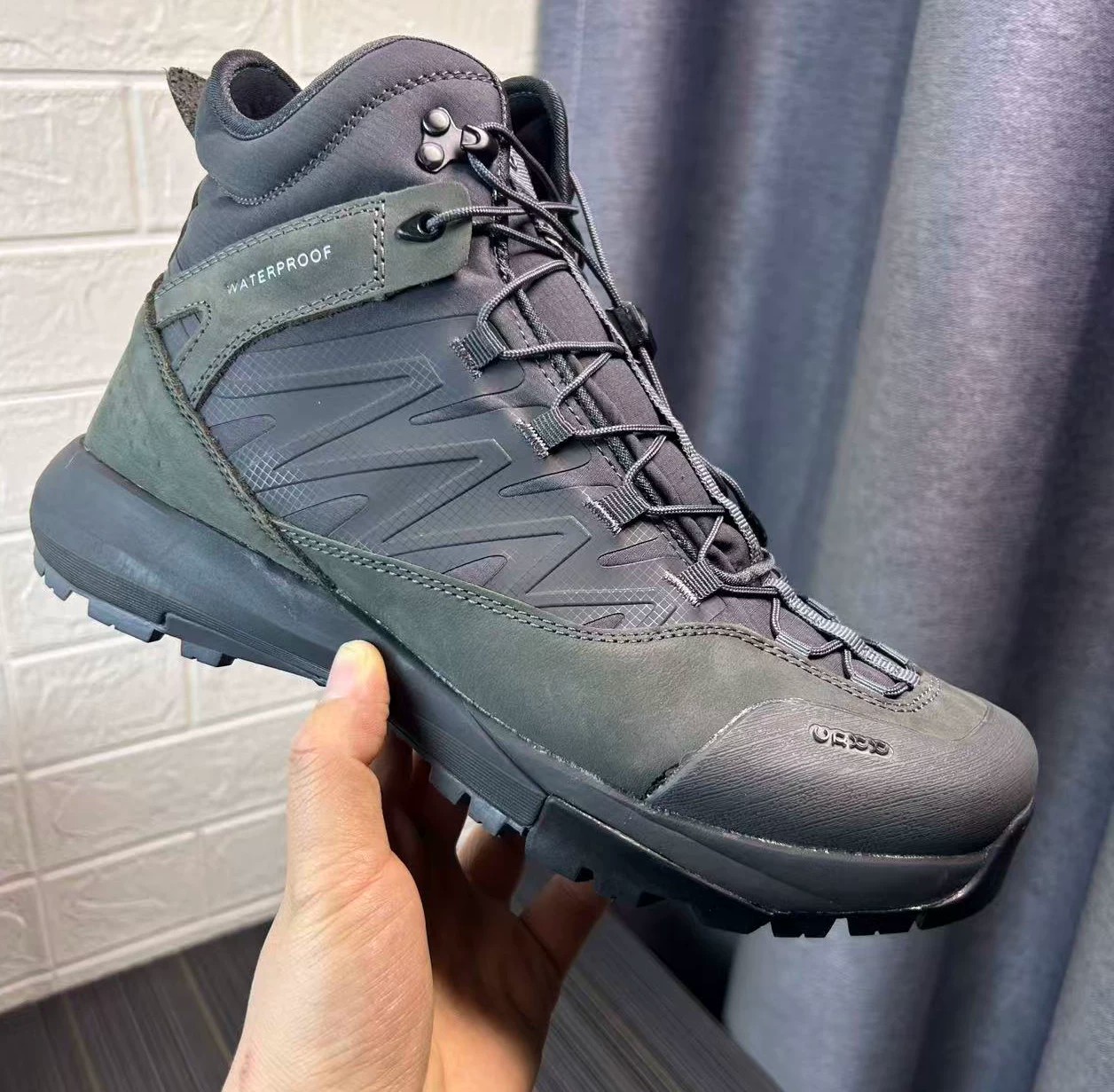 High Top Hiking Leather Shoes  - đánh giá và giá Hunting Outdoor Wear